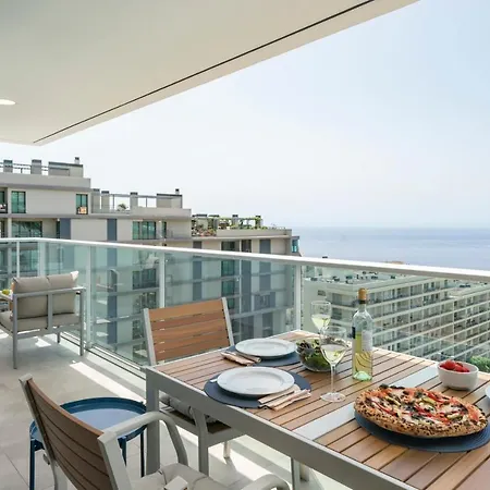 Alameda Formosa I By An Island