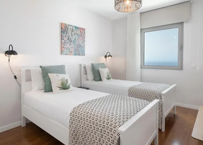 Alameda Formosa I By An Island