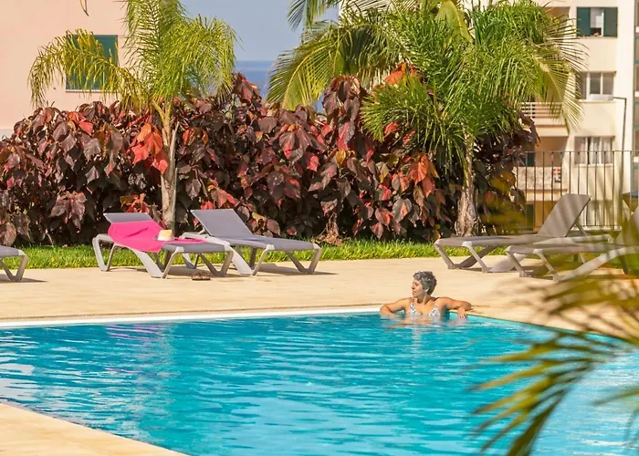 Alameda Formosa I By An Island Apartment *