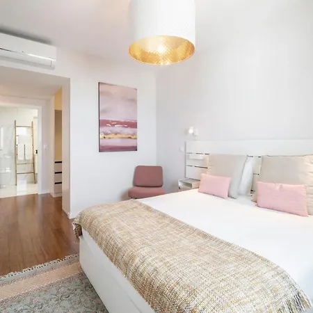 Alameda Formosa I By An Island Funchal (Madeira)